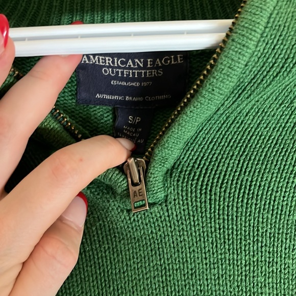 American eagle sweater - Picture 3 of 3